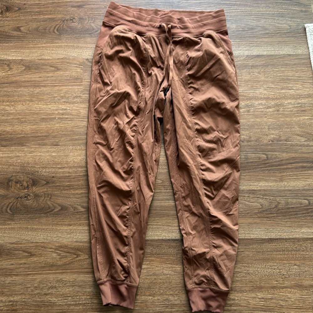 Lululemon Dance Studio Mid-Rise Jogger - Roasted Brown size 10 - Picture 7 of 9